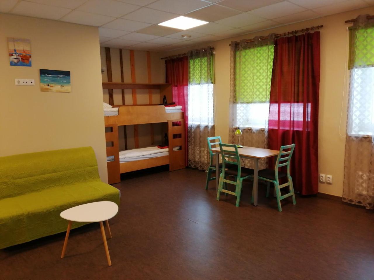 Everest Kivioli Hostel Экстерьер фото